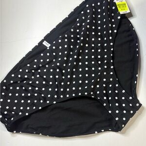 Basic Editions Black and White Polka Dot Women’s swimsuit Bottoms Sz 18